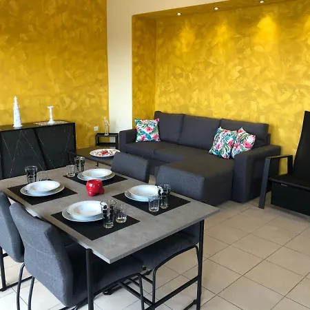Kakovatos - Luxury Sea View “theodora” 54m2. * קאקובטוס